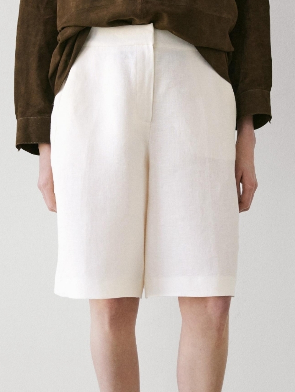 Mossimo Dutti Classic White Women's 14 Cotton Shorts - Lightweight Summer Staple - Picture 1 of 10